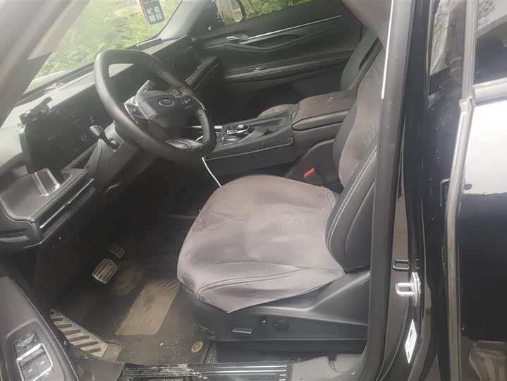Ford Edge 2025 2025款 锐界L 2.0T EcoBoost E混动两驱七座豪华型