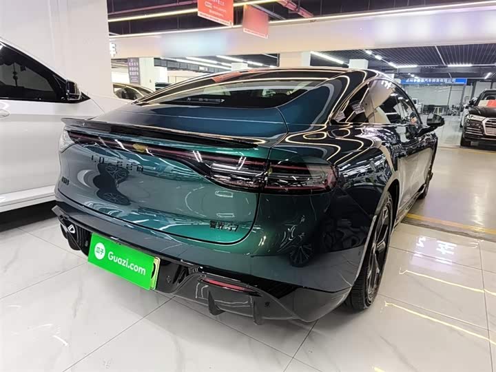 2026 Luxeed S7