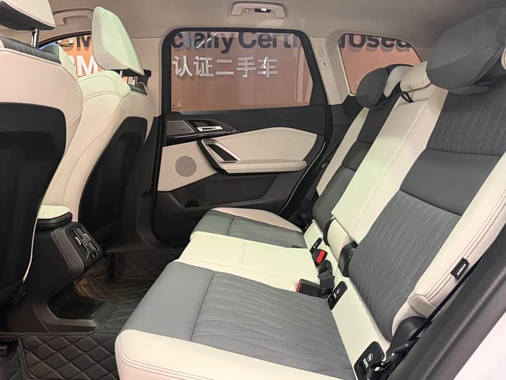 BMW X1 2025 2025款 sDrive25Li X设计套装