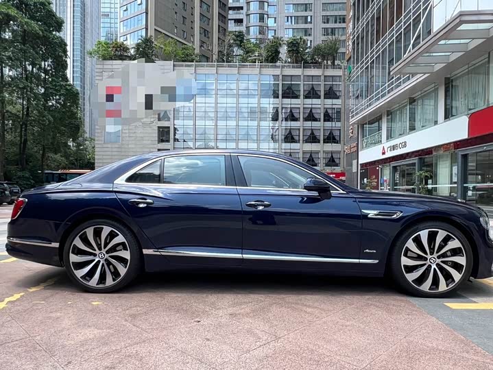 Фото 6 - Bentley Flying Spur