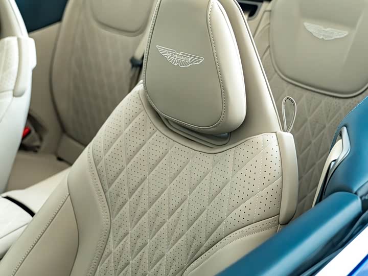 Aston Martin DB12 2025 2025款 4.0T V8 Volante