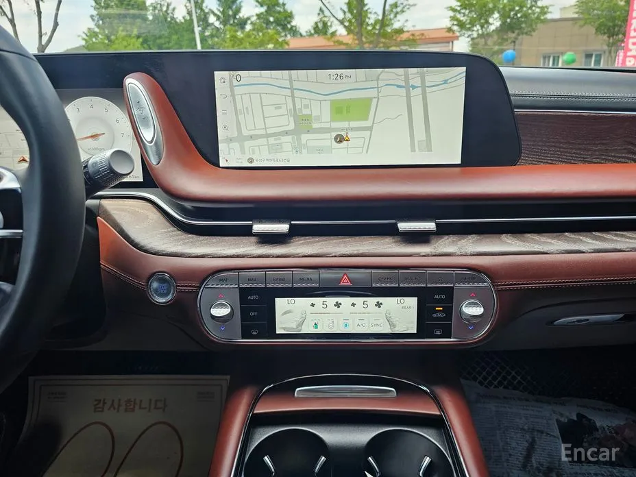 Фото 16 - Genesis G90