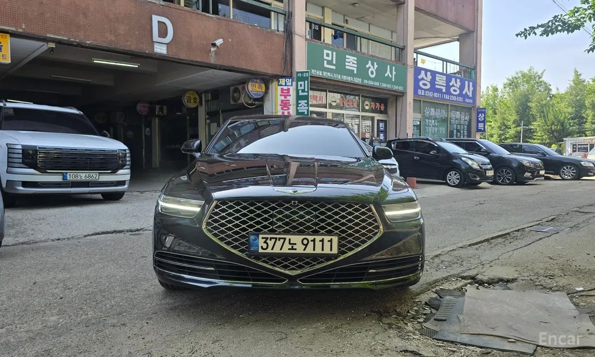 Фото 3 - Genesis G90