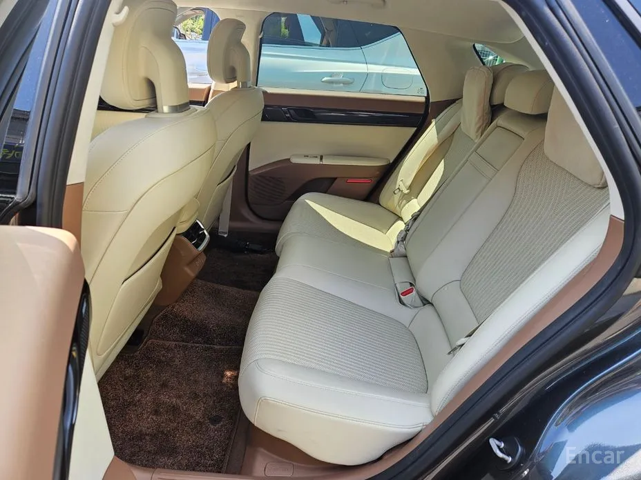 Фото 9 - Hyundai Grandeur