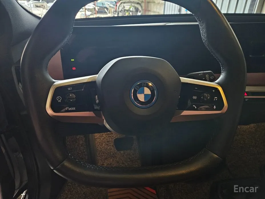 BMW iX 2021 xDrive50 Sports Plus
