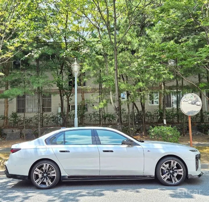 BMW i7 2022 xDrive 60 M sport