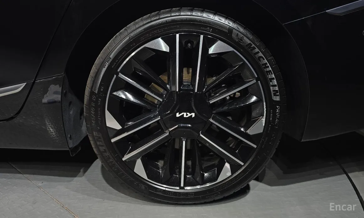 Фото 21 - Kia K8