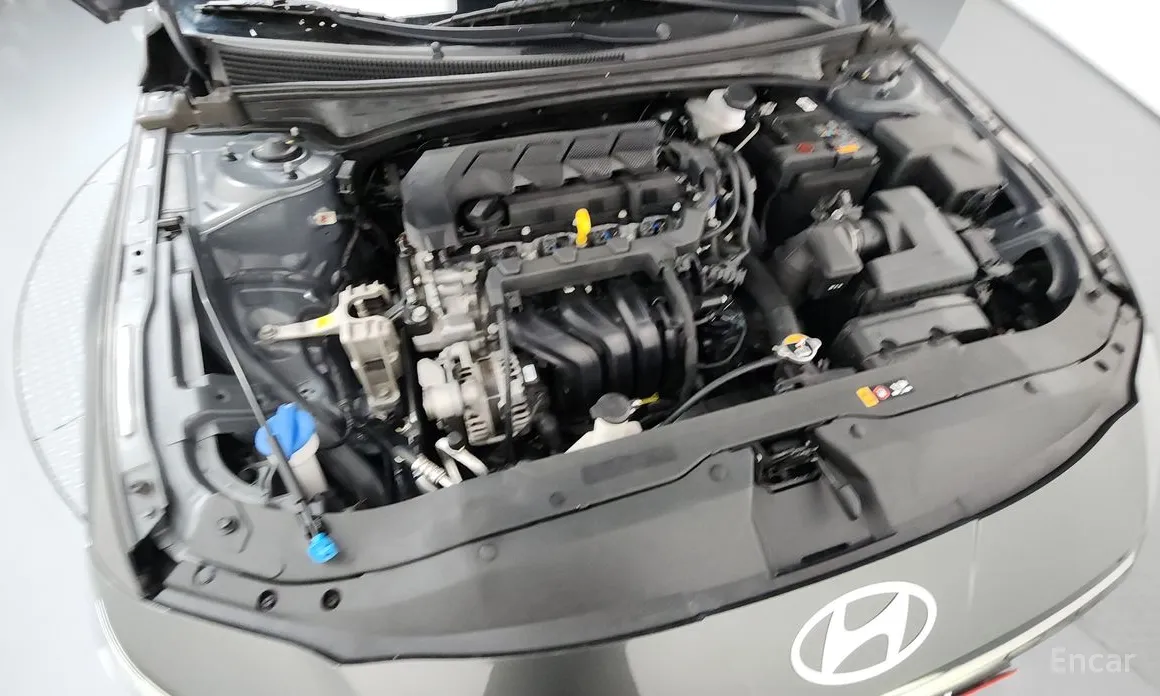 Hyundai Avante 2023 1.6
