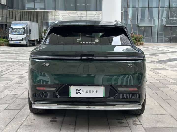 Zeekr 7X 2025 2025款 100kWh 长续航后驱智驾版