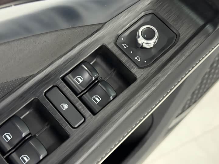 Zdjęcie 9 - Haval H6