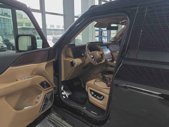 BYD Yangwang U8 2025 2025款 鼎世版
