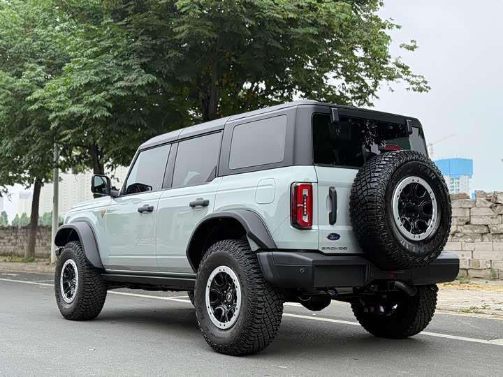 Фото 4 - Ford Bronco