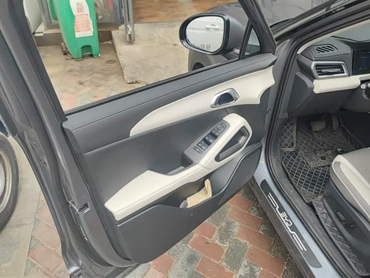 BYD Yuan Up 2025 2025款 智驾版 401KM 领先型