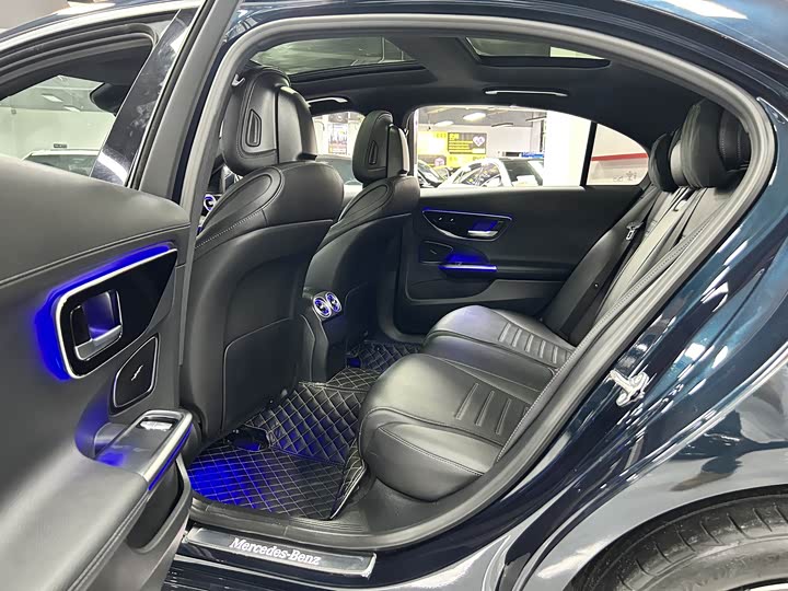 Фото 7 - Mercedes-Benz C-Class