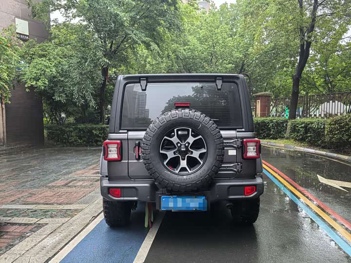 Jeep Wrangler 2021 2021款 2.0T 罗宾汉四门版