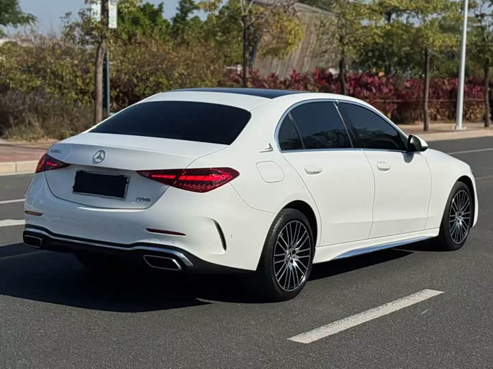 Фото 9 - Mercedes-Benz C-Class