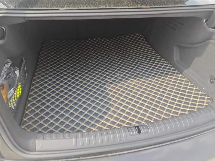 Photo 4 - Audi A6L