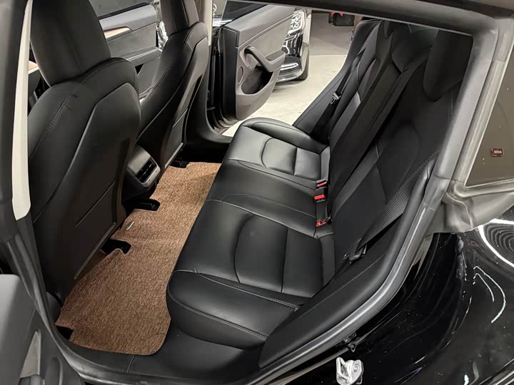 صورة 5 - Tesla Model 3
