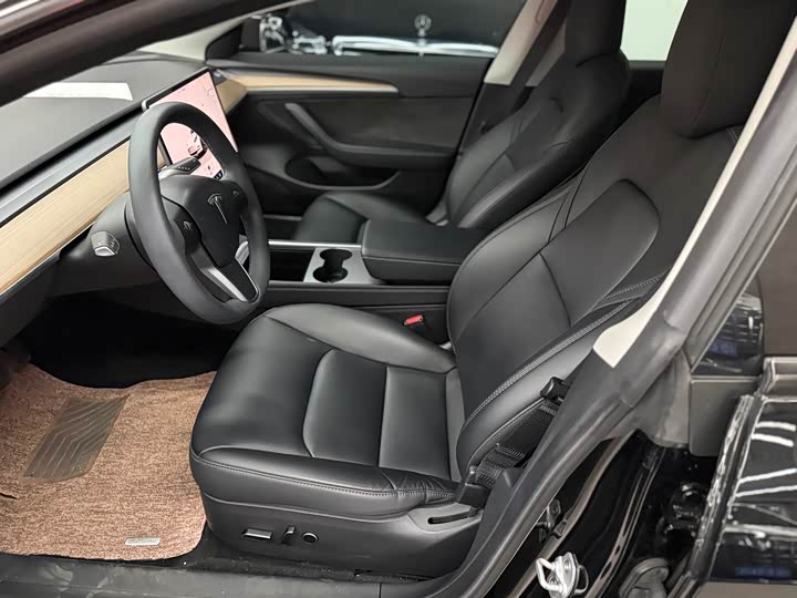 صورة 9 - Tesla Model 3