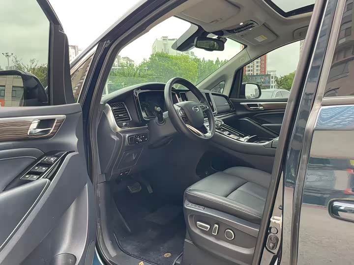GAC Trumpchi M8 2021 2021款 领秀系列 390T 至尊版