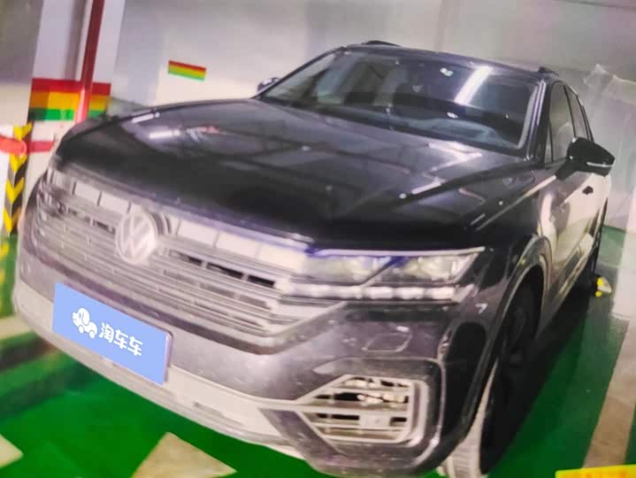 Volkswagen Touareg 2022 2022款 3.0TSI 锐享版 曜黑运动套装