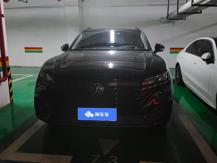 Volkswagen Touareg 2022 2022款 3.0TSI 锐享版 曜黑运动套装