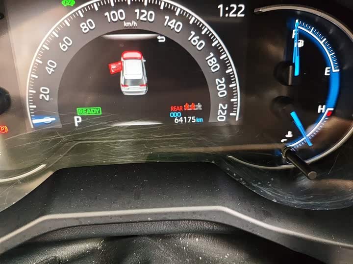 Photo 5 - Toyota RAV4