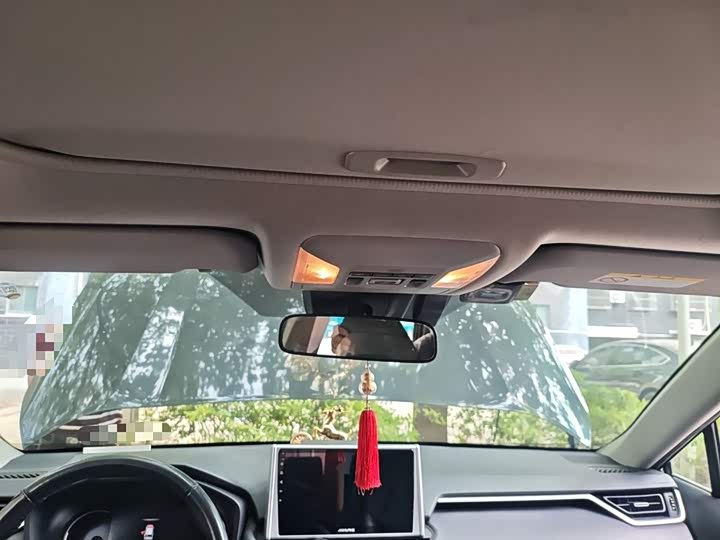 Photo 9 - Toyota RAV4
