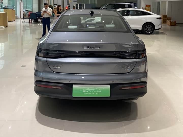 BYD Seal 05 DM-i Hybrid 2025 2025款 DM-i 智驾版 120KM旗舰型