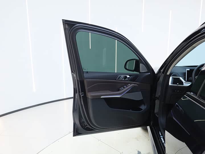 Фото 9 - BMW X5