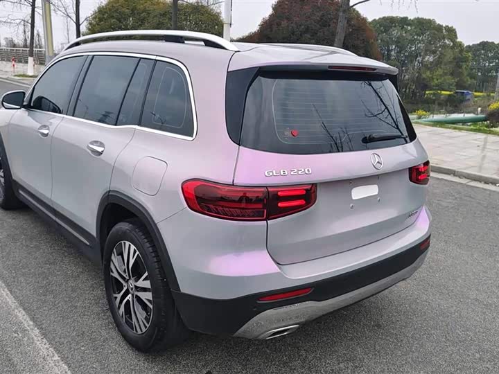 Фото 4 - Mercedes-Benz GLB-Class