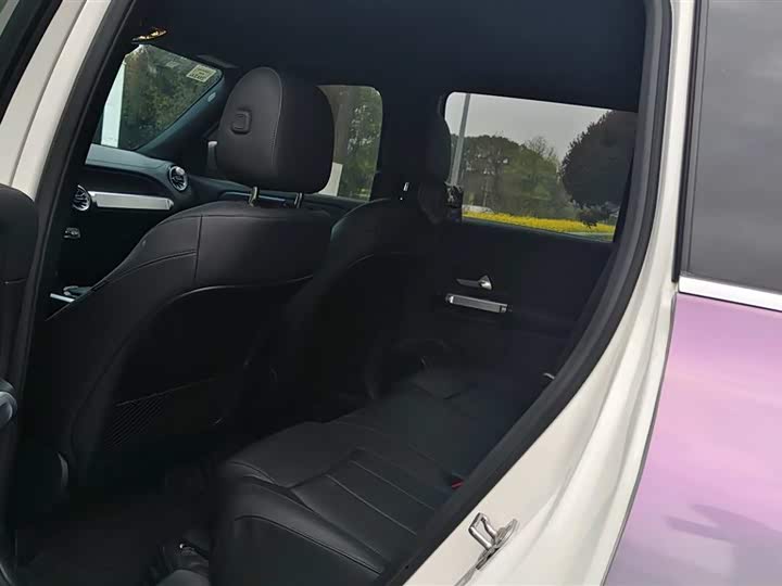 Фото 7 - Mercedes-Benz GLB-Class