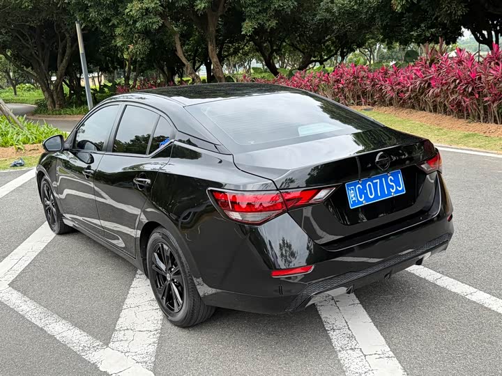 Zdjęcie 4 - Nissan Sylphy