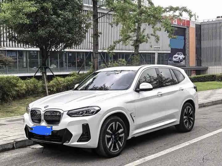 Фото 1 - BMW iX3