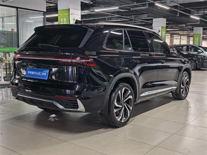 Фото 5 - Geely Monjaro