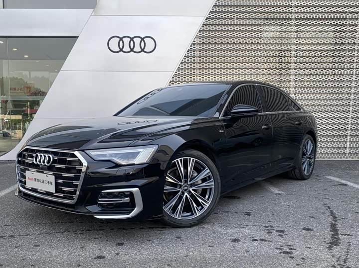Фото 1 - Audi A6L