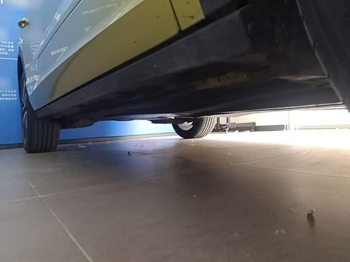 Фото 2 - Volkswagen T-Roc