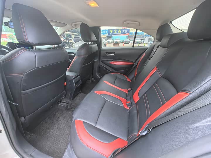 Фото 5 - Toyota Corolla