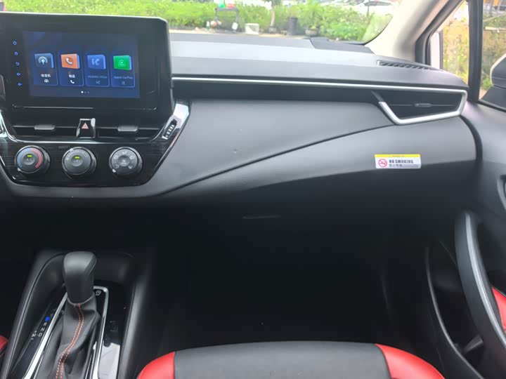 Фото 8 - Toyota Corolla