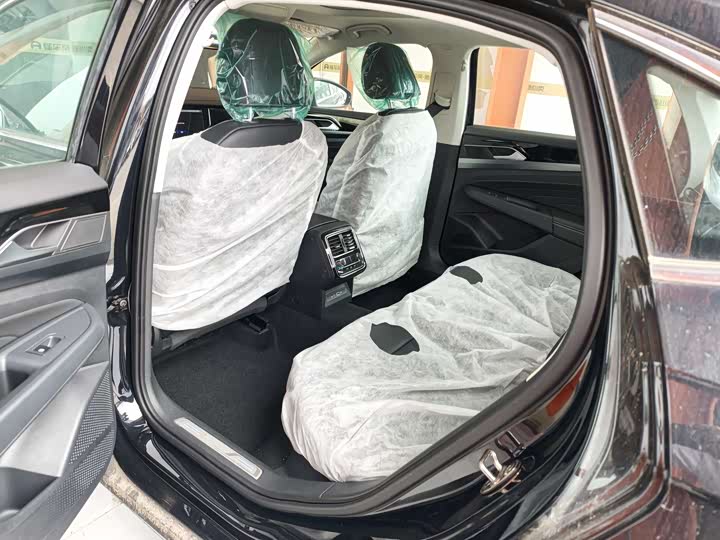 Volkswagen Passat Hybrid 2025 2025款 430PHEV 混动商务版