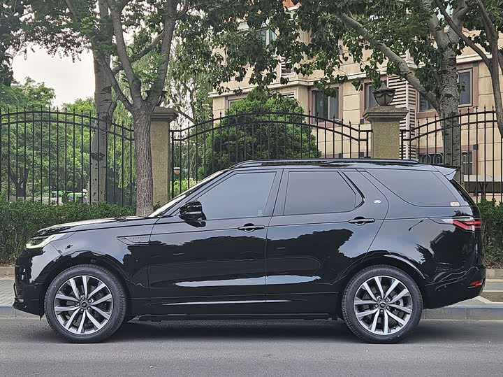 2025 Land Rover Discovery