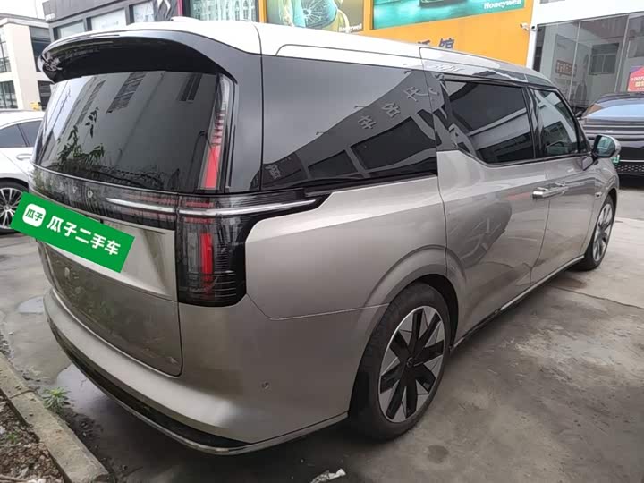 Volvo EM90 2025 2025款 Ultra 六座