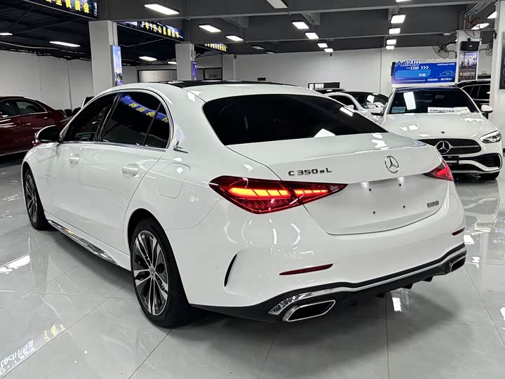 صورة 3 - Mercedes-Benz C-Class Hybrid