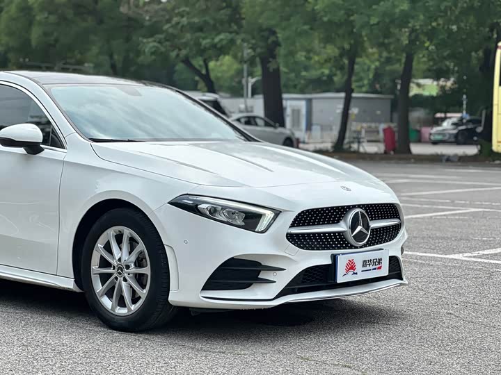 Фото 6 - Mercedes-Benz A-Class