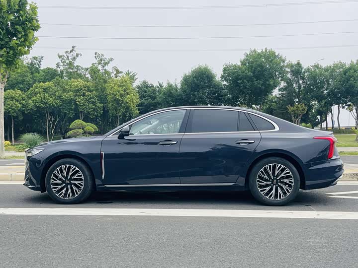 صورة 4 - Hongqi H5