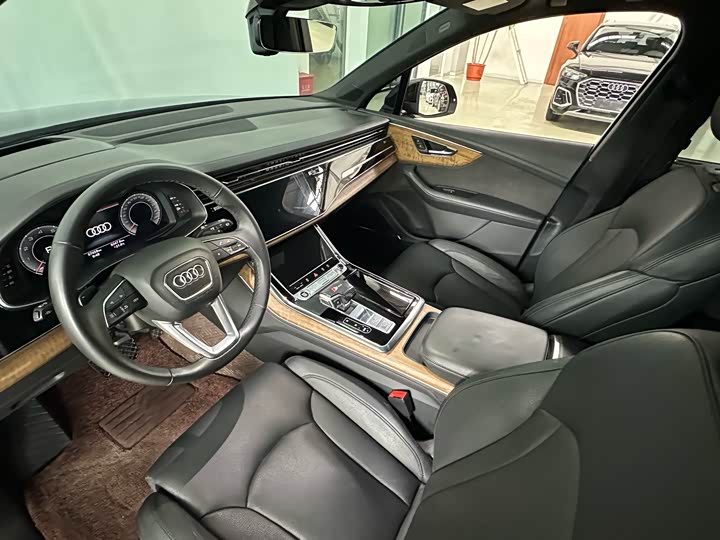 Audi Q7 2021 2021款 55 TFSI quattro S line尊贵型