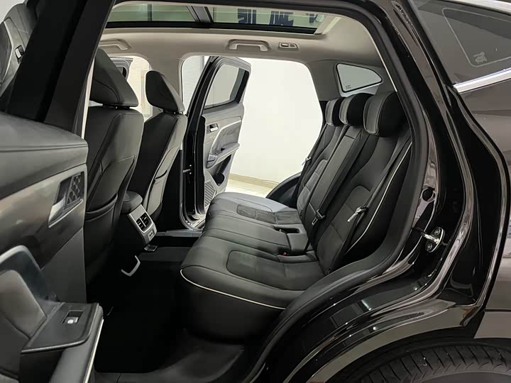Zdjęcie 9 - Haval H6