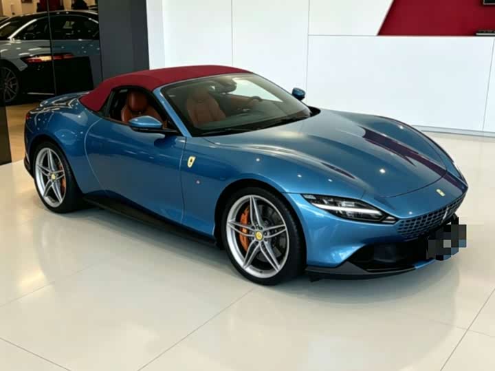 2023 Ferrari Roma