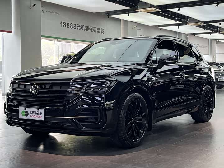 Фото 1 - Volkswagen Touareg