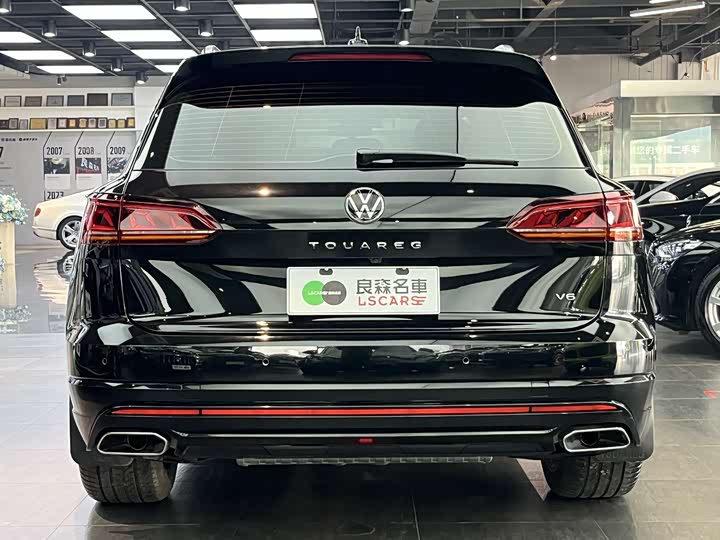 Фото 5 - Volkswagen Touareg
